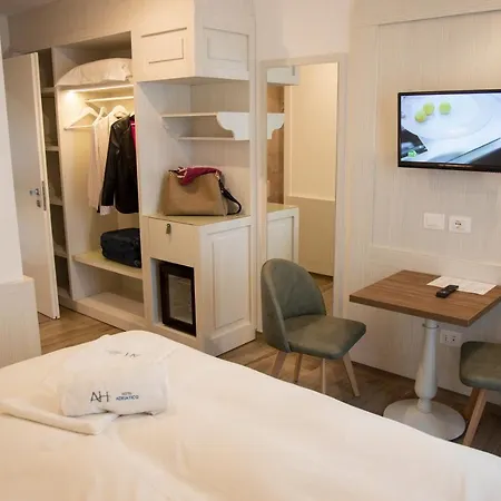 أدرياتيكو فندق تريكاس