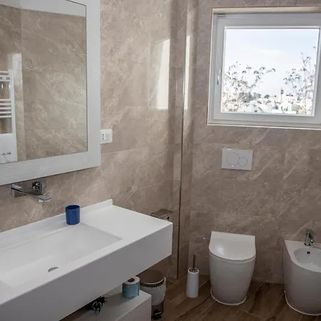 أدرياتيكو فندق تريكاس