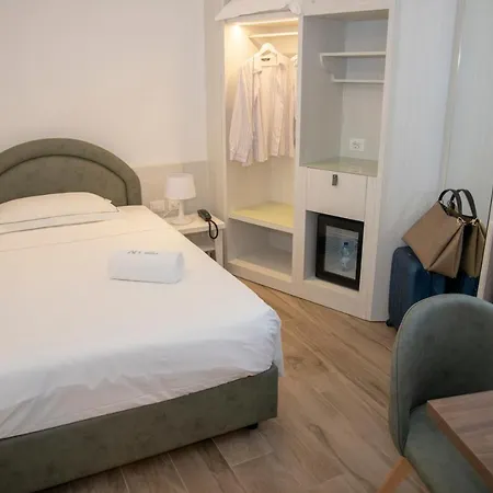 فندق أدرياتيكو تريكاس