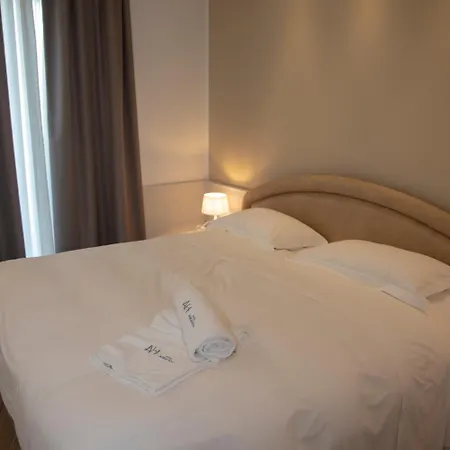 أدرياتيكو تريكاس