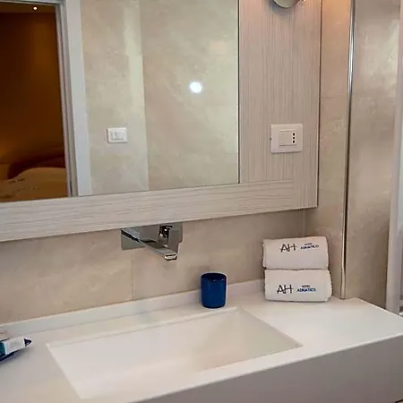 Adriatico Hotell 3*