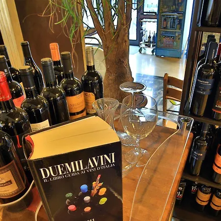 阿迪亚提克酒店 3*